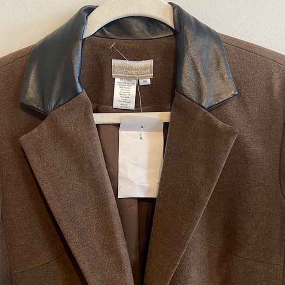 Coldwater Creek Vintage Faux Leather Flower Embroidered Blazer Size 6P Brown - Picture 8 of 11